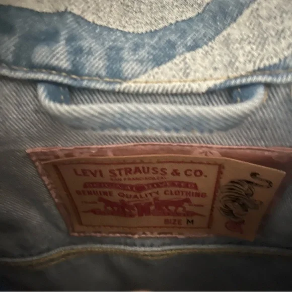SOLD CLOT x LEVI'S sz M Year of Tiger Print Denim Jacket Blue Jeans Frog Closure - Picture 8 of 13